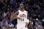 乾坤大挪移！埃利斯反击转身对抗防守背筐打板命中 骑士轰出10-0